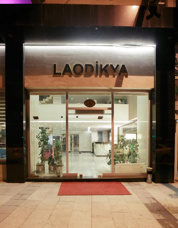 Certifikát, hodnocení, plakát nebo jiný dokument vystavený v ubytování Laodikya Hotel