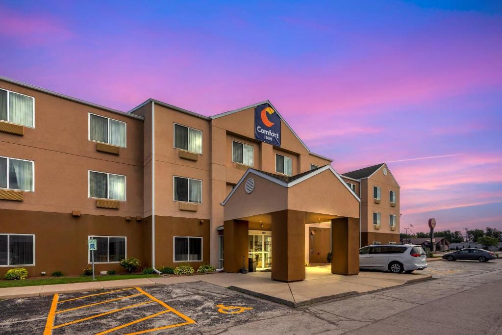 Comfort Inn & Suites Green Bay Stadium Area photo