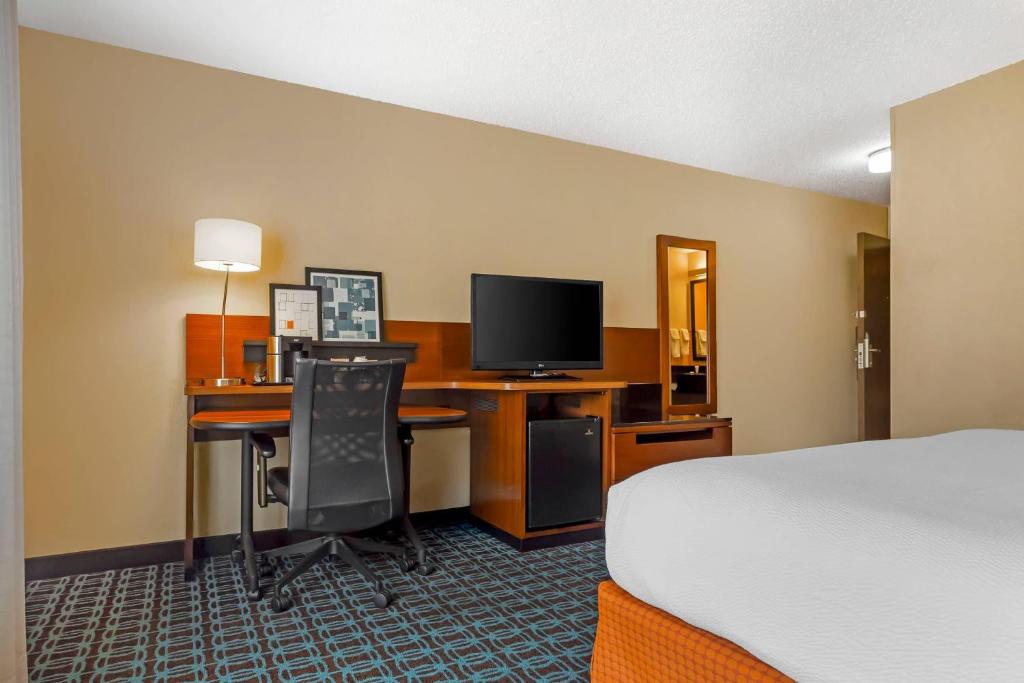 Comfort Inn & Suites Green Bay Stadium Area photo