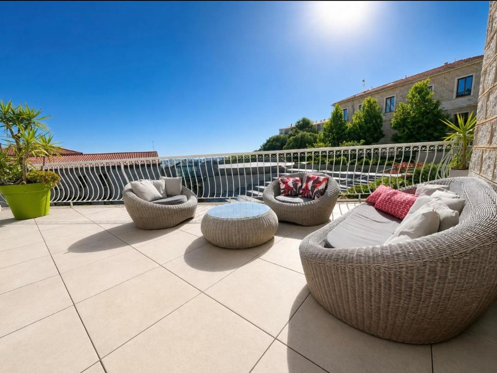 Appartement de charme avec terrasse Centre Porto-Vecchio