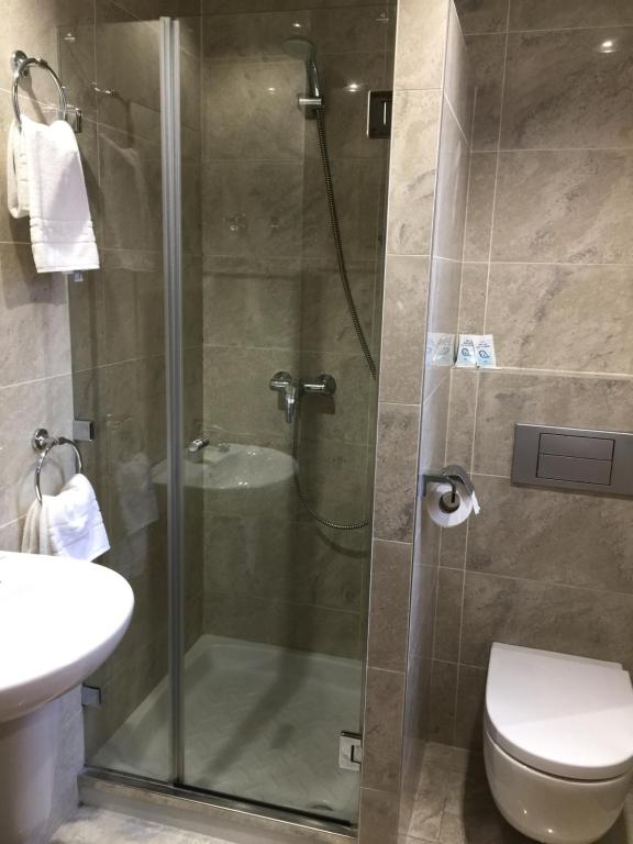 Koupelna v ubytování Iraipe Izaga Hostal