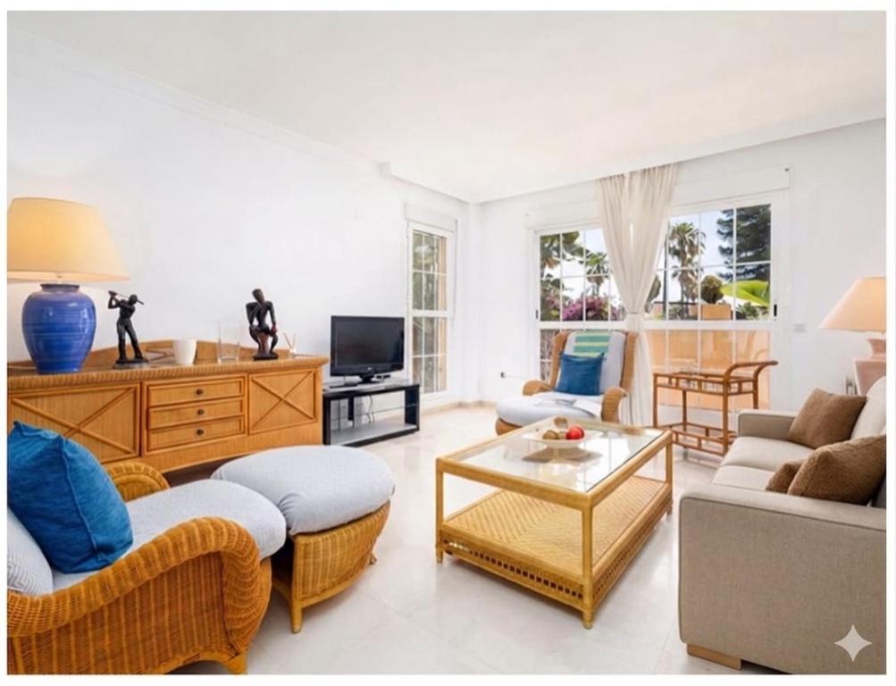 Beachfront 2 BD Apartment & Private Garden