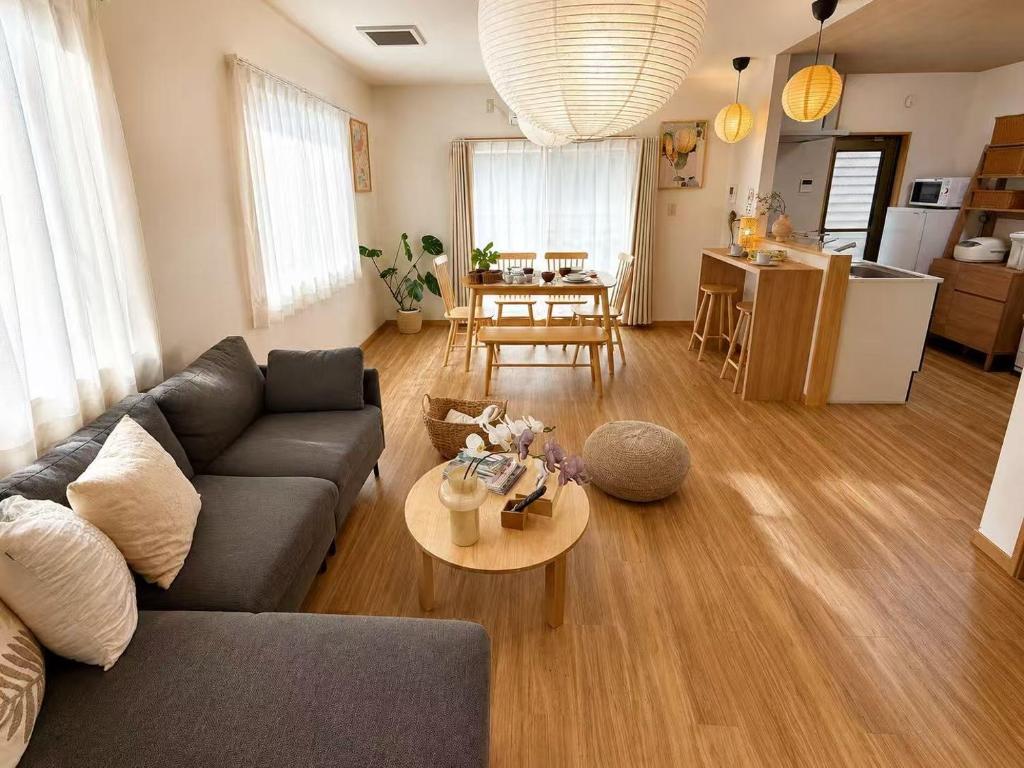 5BR Private Villa 1 Stop from Shibuya 2 Bath & 2 WC Up to 15 Guests