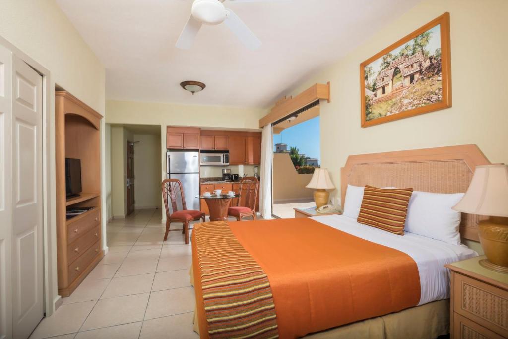 Paradise Village photo