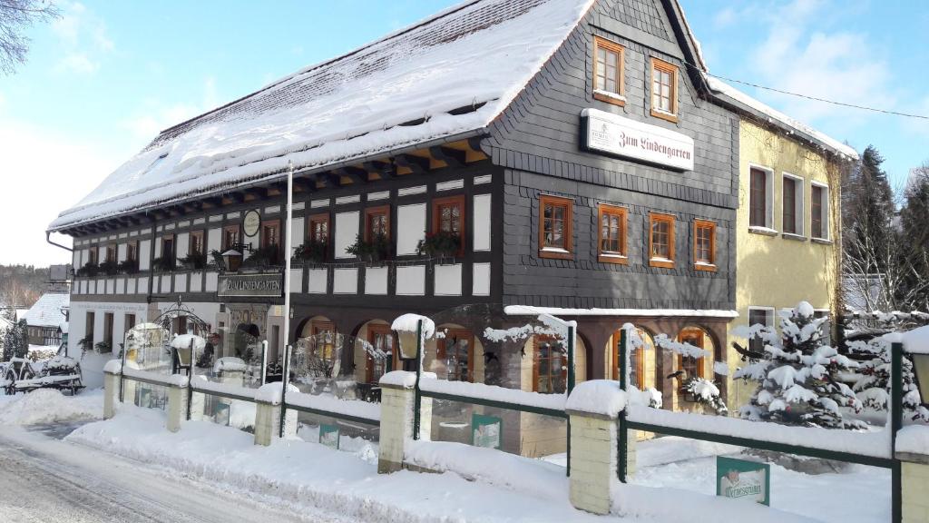Romantik Hotel Zum Lindengarten v zimě