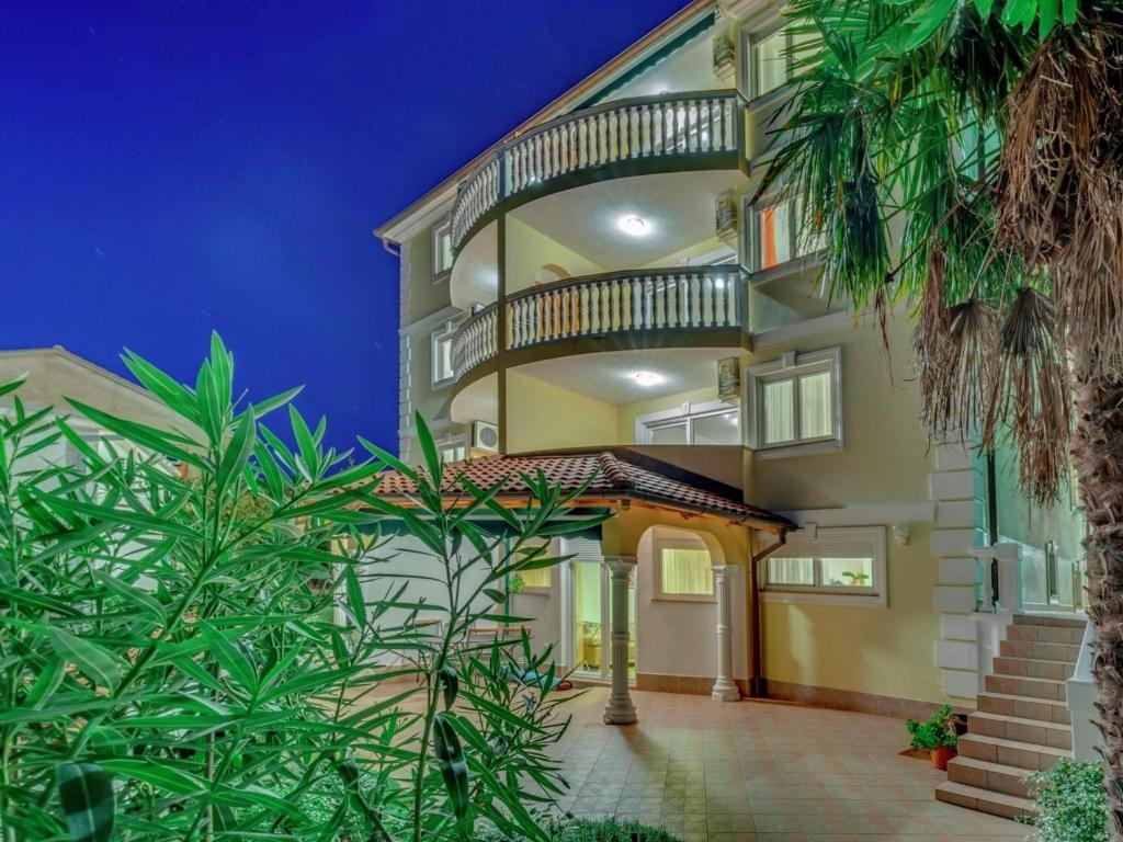 Apartment in Croatia near Sea Beach & Pool