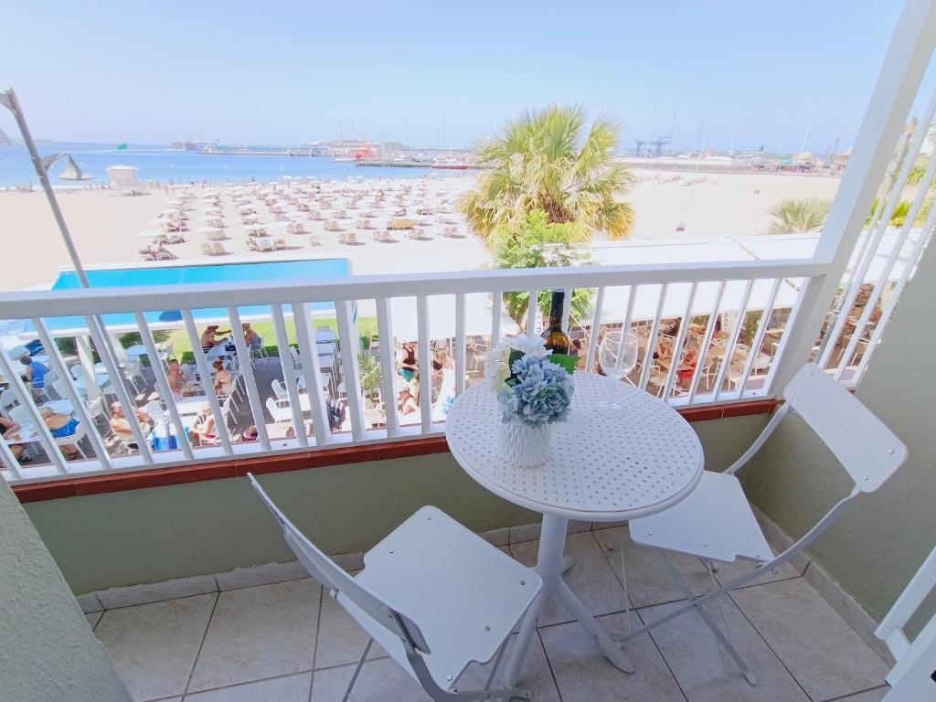 Apartamentos Reverón Playa 103 - Views of the Bay