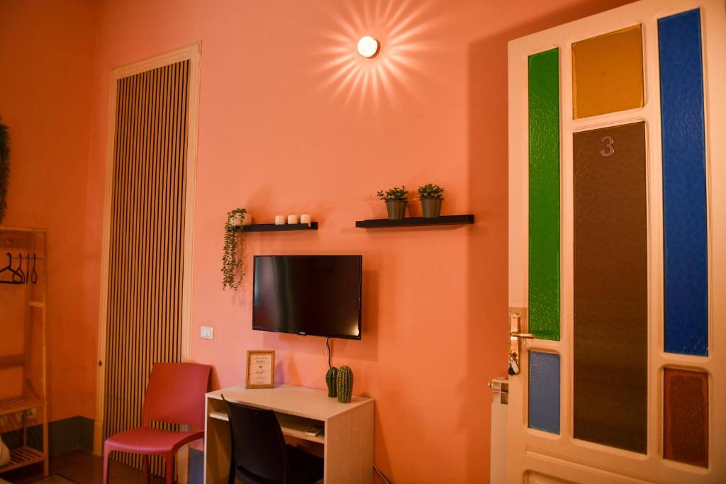 La Dimora di Alba - Double Room With Shared Toilet