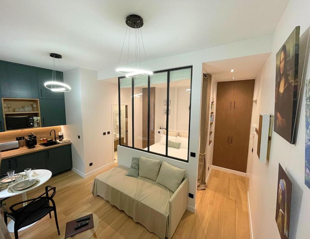 Comfortable & Peaceful Apartment - Paris Quartier Latin - Newly Renovated