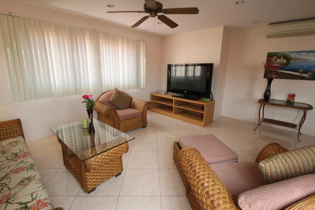 BUTTERFLY GARDEN BOUTIQUE RESIDENCES by Frasier, A Lifestyle Destination Apt and Villas 1 to 3 Bedroom units, 2 Full Bathrooms, Rain shower, Spa bath, Complete kitchen, Staff 24-7,Fast fiber optic WIFI, 55\ - Resim 37