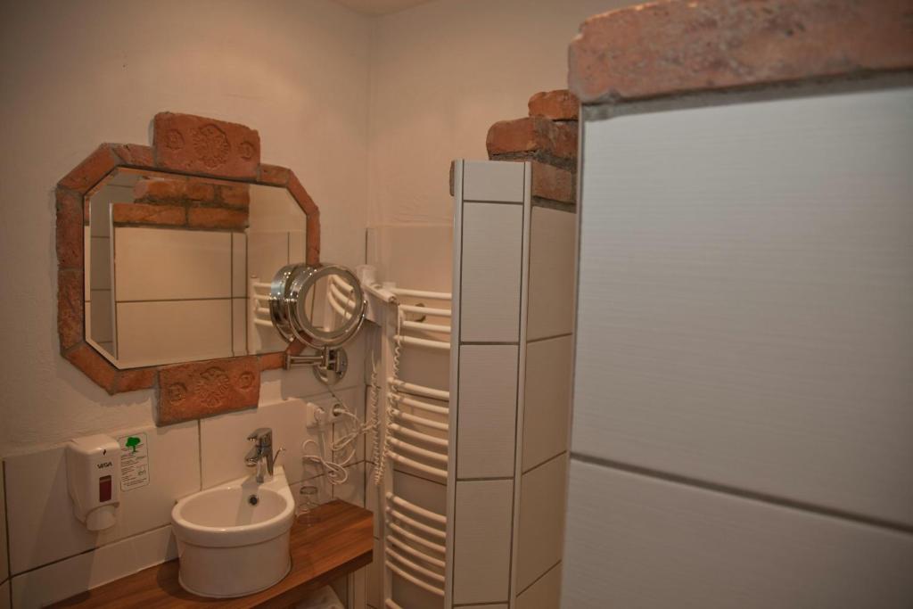 Koupelna v ubytování Landgasthof Entenwirt Tarsdorf