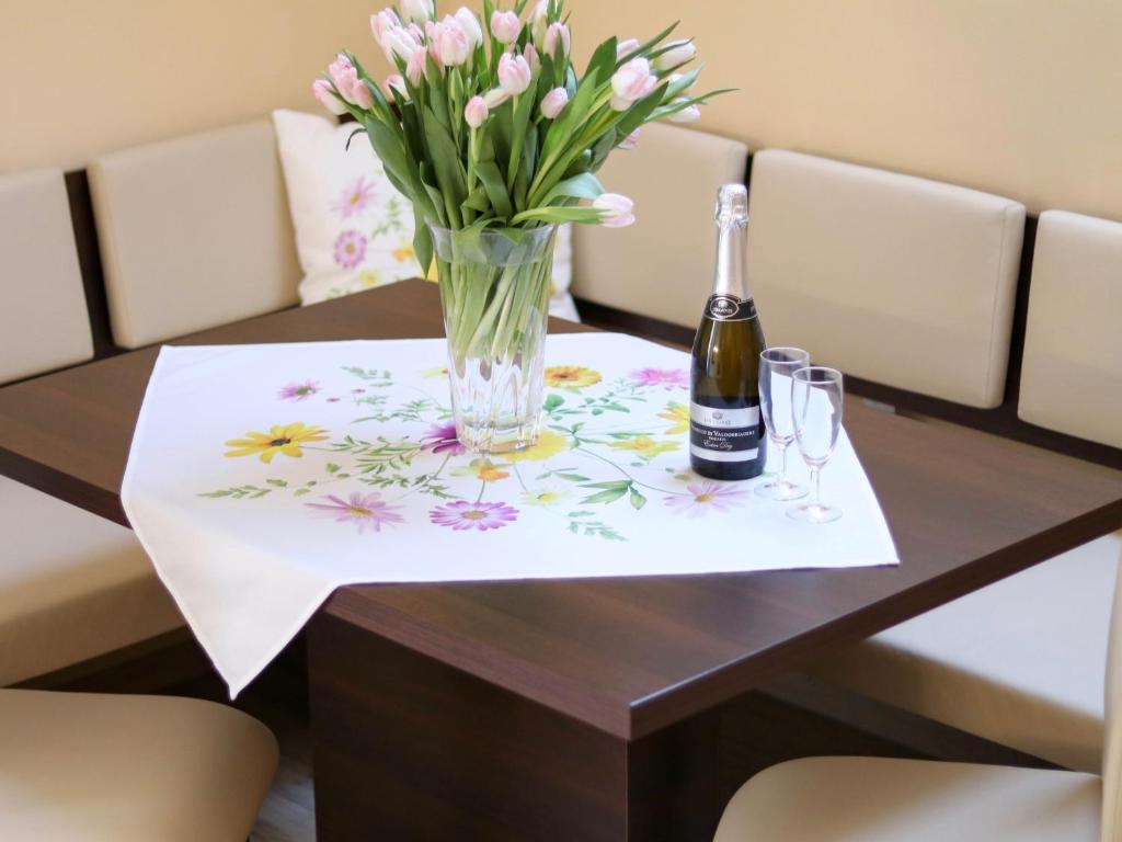 Nápoje v ubytovaní Ferienwohnung Lange