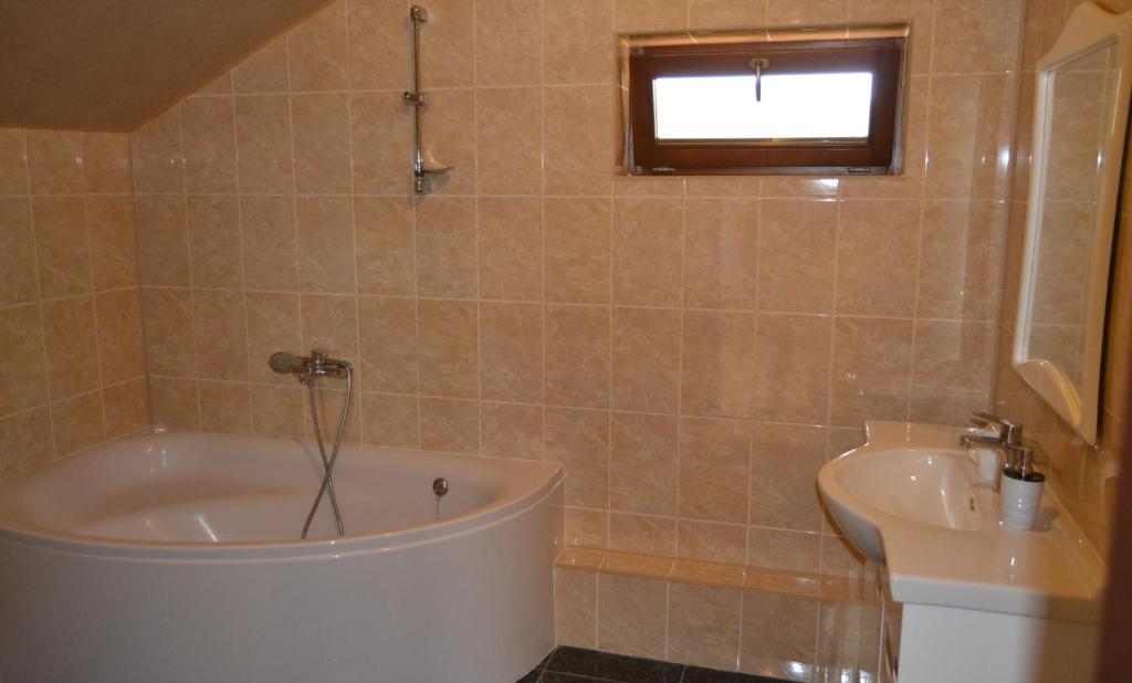 Koupelna v ubytování Bilovoddya Hotel