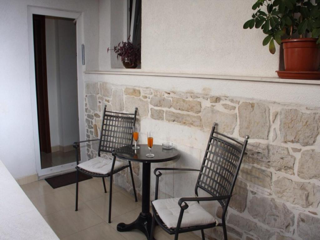 Guest House Laura - Two-Bedroom Apartment (4-5 Adults)