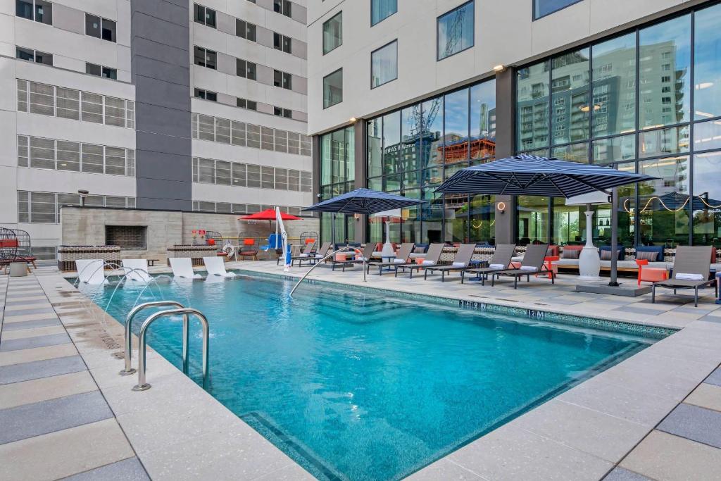 Cambria Hotel Austin Downtown photo