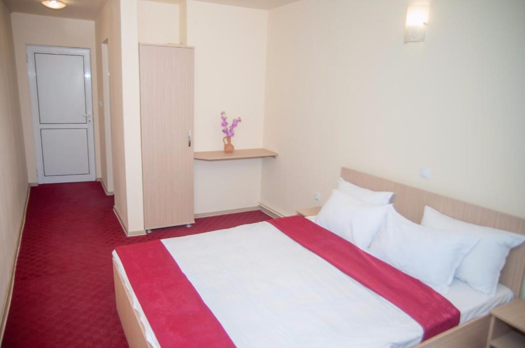 Dumbrava Minunata - Resim 8