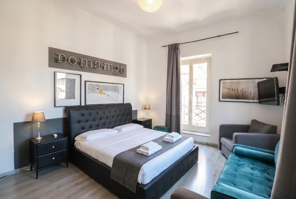 Minimal Apartment Hearth of Rome