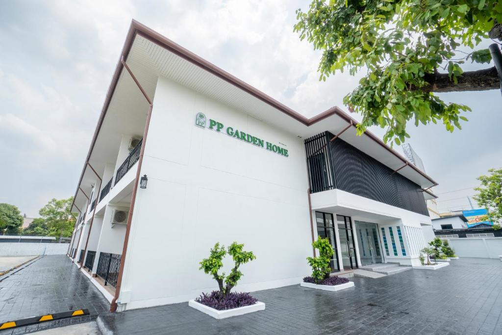 a rendering of the front of a building at PP Garden Home in Sathani Lat Krabang