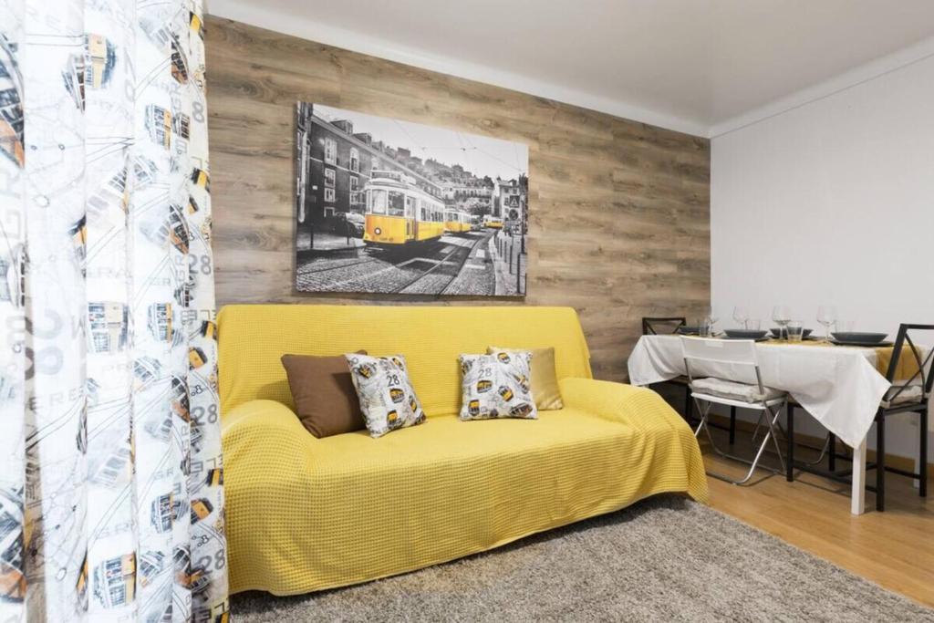 Live Alfama by Tram 28 | 1BR