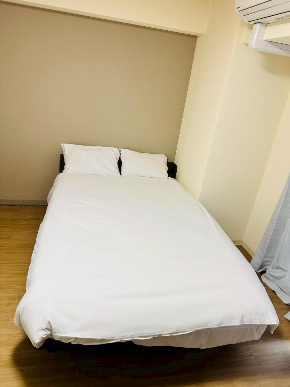 R SQUARE Nipponbashi Room No 503
