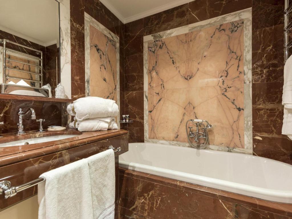 Mercure Petriolo Siena Terme Spa Hotel