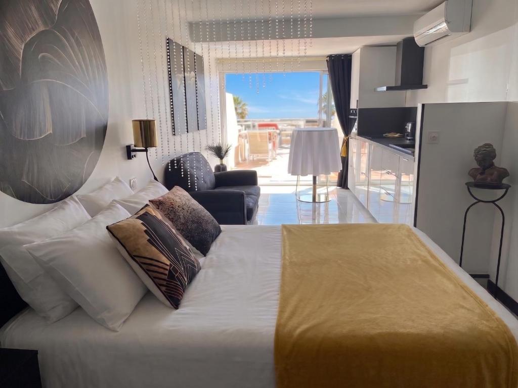 Temptation Cap d'Agde - Village Naturiste Heliopolis