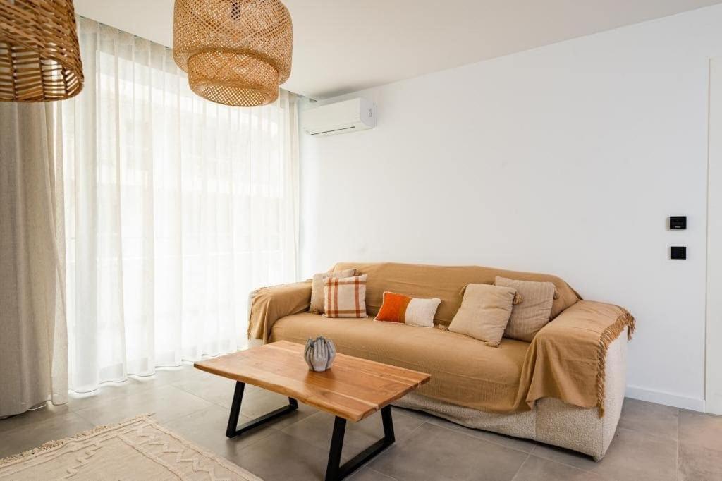Excellent 01 apartment in the center of Athens
