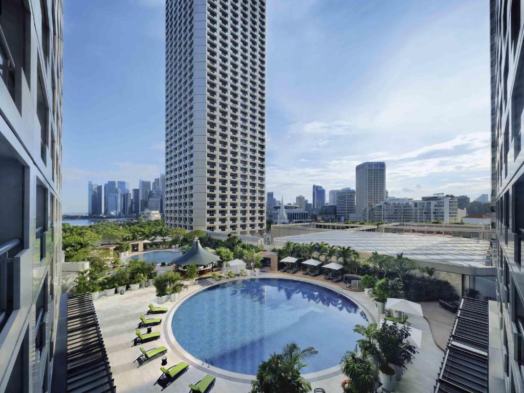 Swissotel The Stamford Singapore photo
