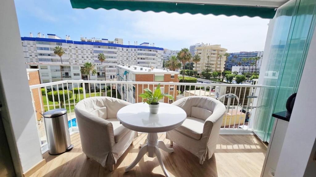 Seaside Studio Retreat in Benalmádena