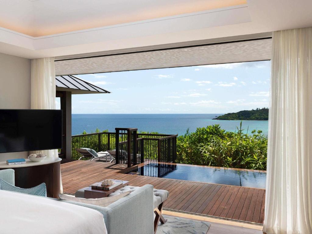 Raffles Seychelles photo 2