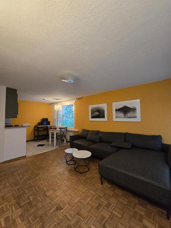 Quiet 1 Bedroom Apartment