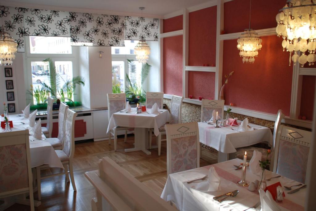 Nápoje v ubytování Hotel Goldener Anker