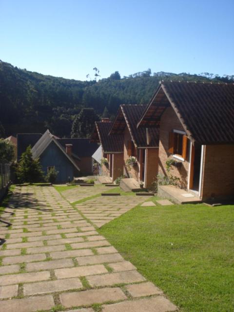 Chales Marigu