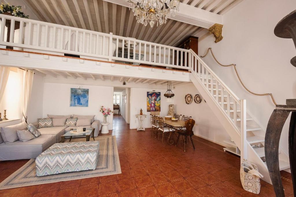 The Grand Mykonian Manor by ΜΡS