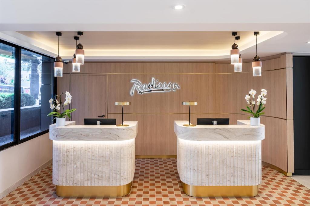 Radisson Hotel Cannes Seaside