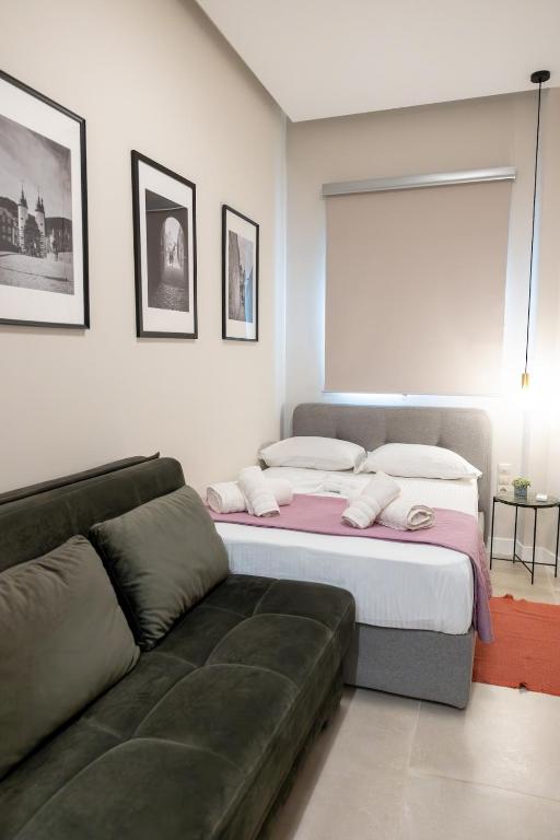 Cozy Apartment near metro Dafni