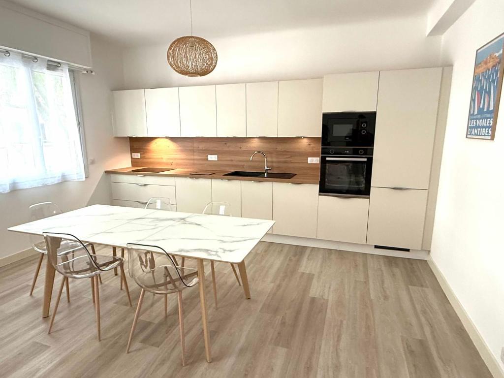 Le Ponteil - New 2-bedroom near beach & Old Town