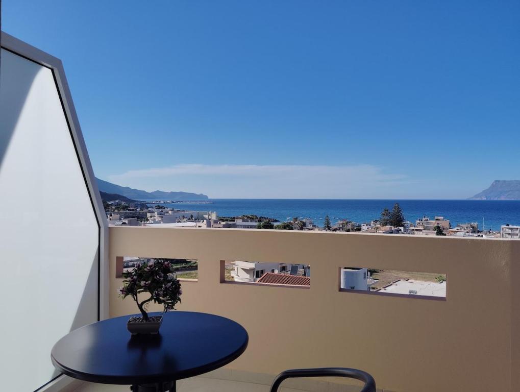 Kissamos Hillside Blue Studio 2