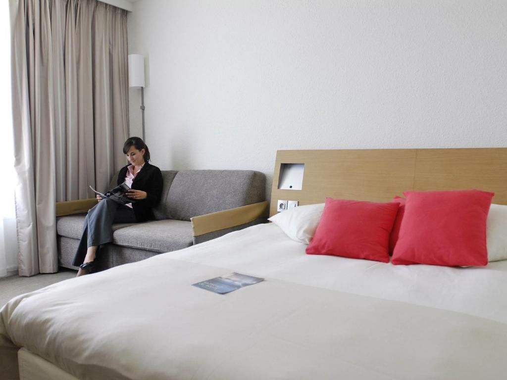Novotel Narbonne Sud A9/A61 - Klassisches Doppelzimmer Mit Schlafsofa