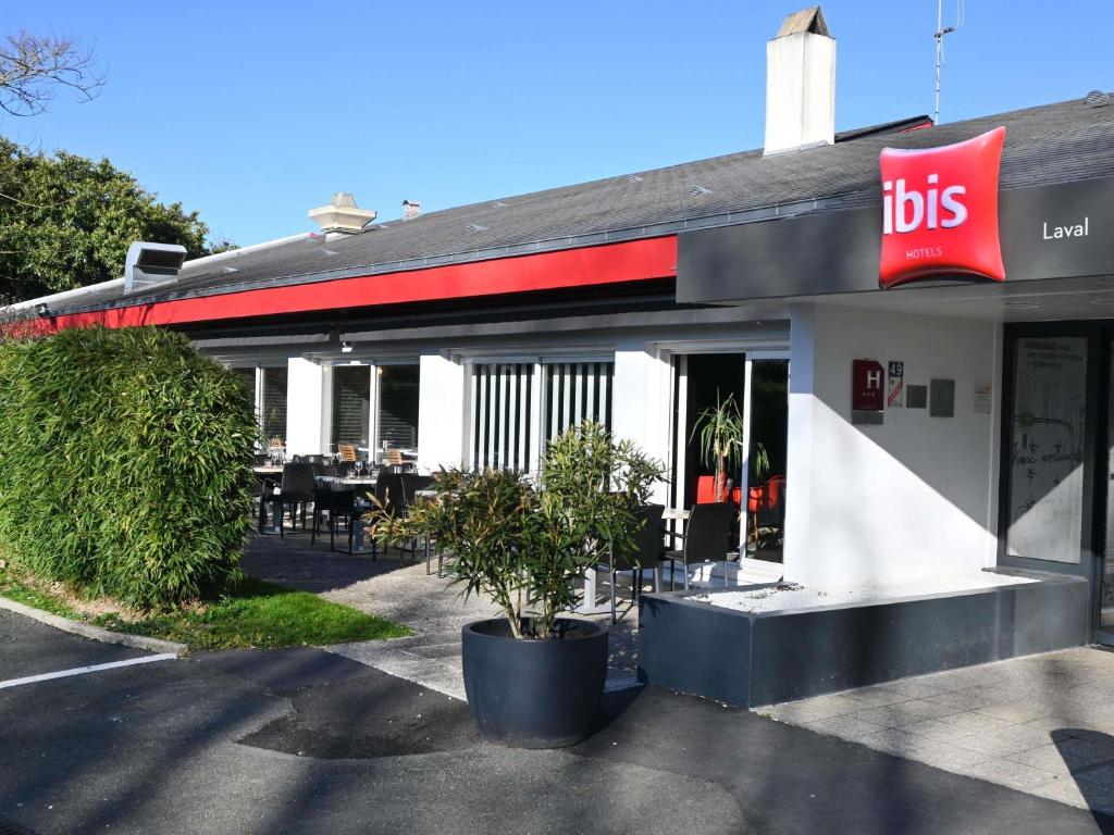 ibis Laval Le Relais D'Armor - Housity