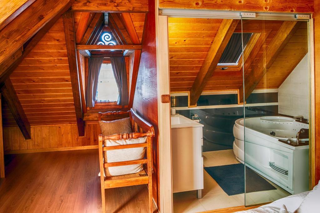 Jacuzzi Casa Rural La Casina del Pozo