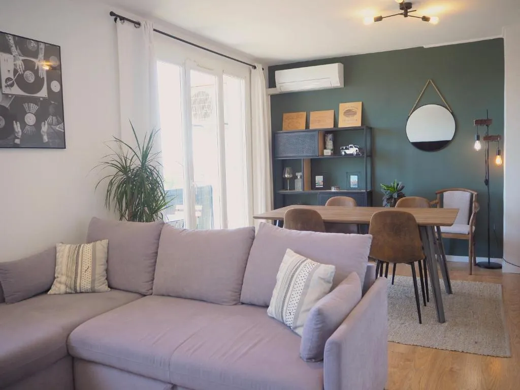 T2 style industriel avec balcon