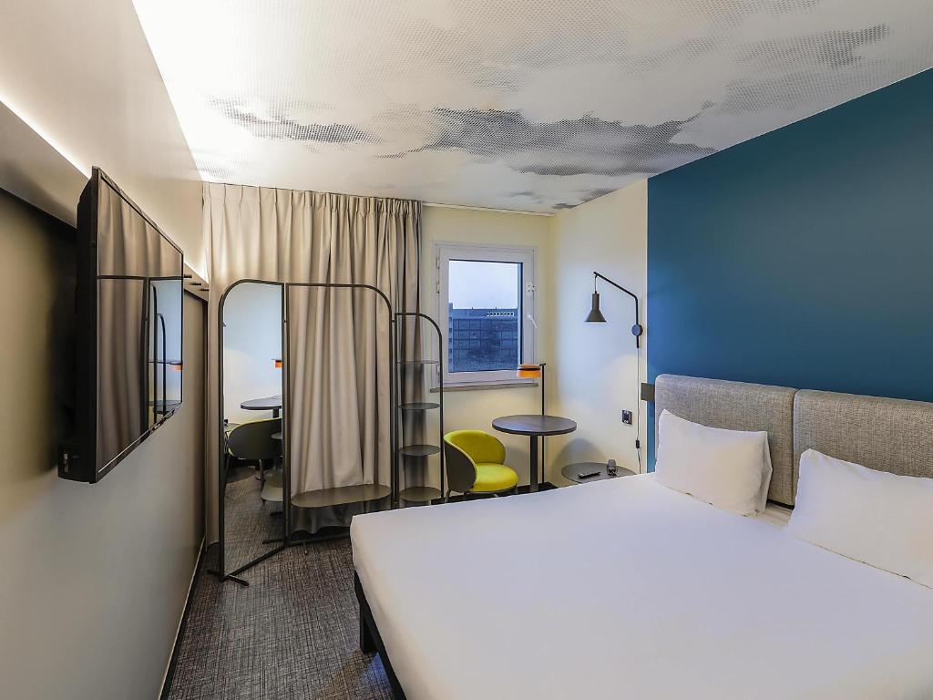 Hotel ibis Lisboa Saldanha photo