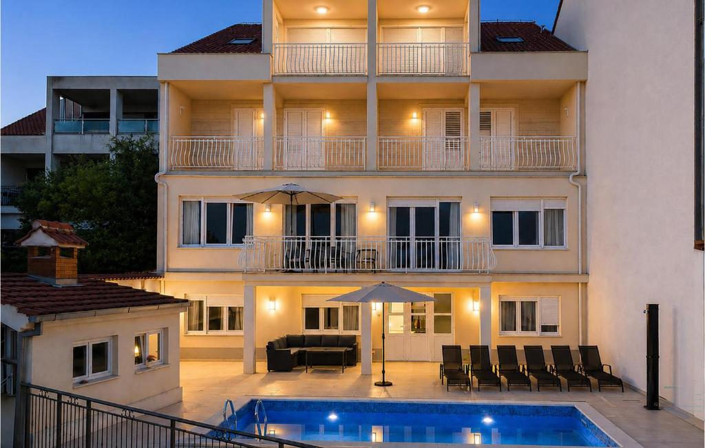 Stunning Apartment In Split