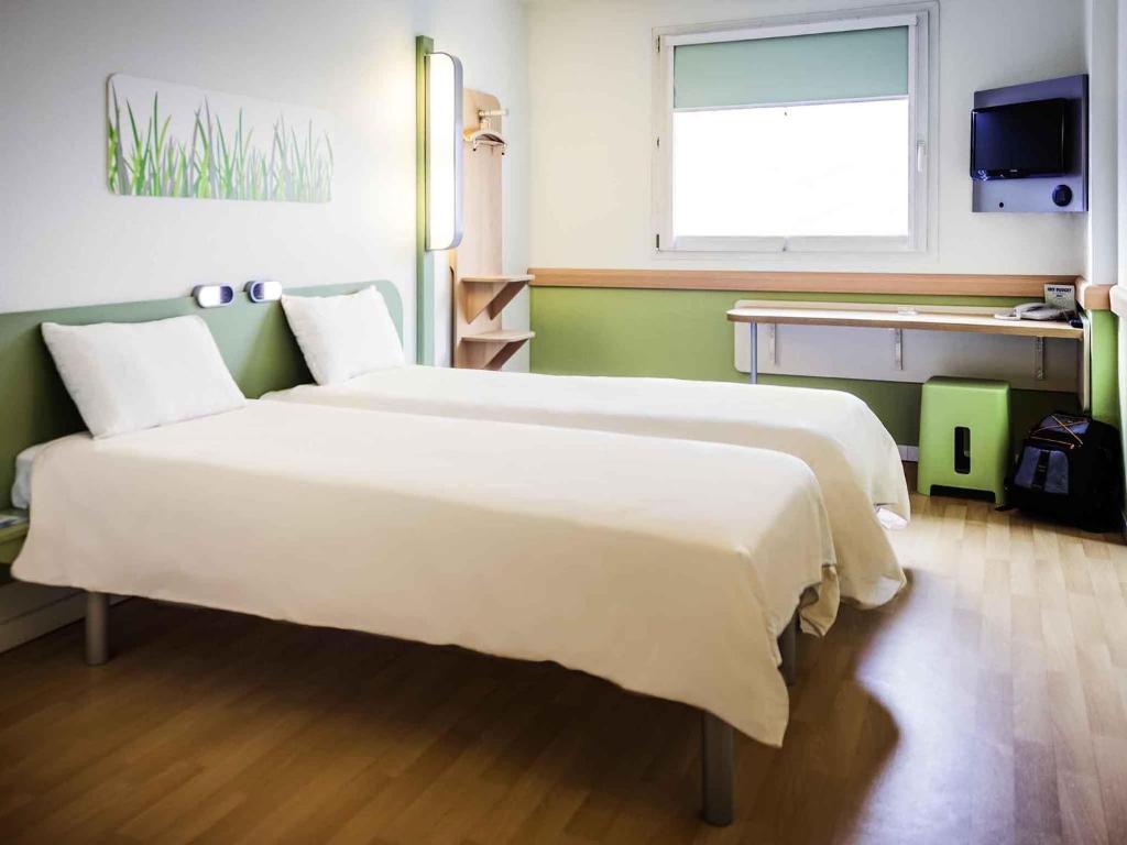 Ibis Budget Barcelona Sant Andreu De La Barca - Standard Room With 2 Single Beds