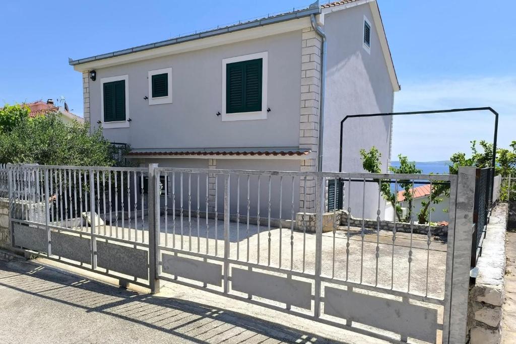 Apartments by the sea Businci, Ciovo - 25960