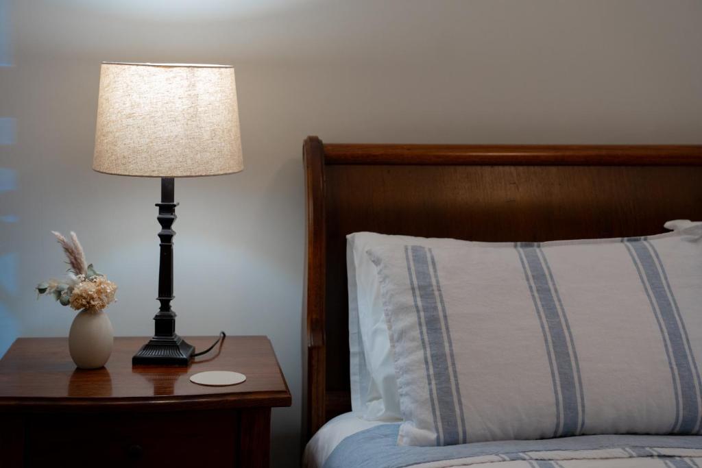 Beach Heritage On Horseshoe Guest House - Queen Room