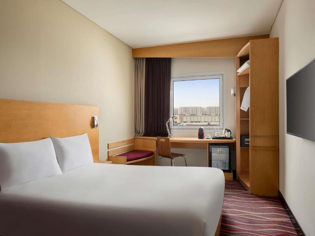 ibis Muscat - 