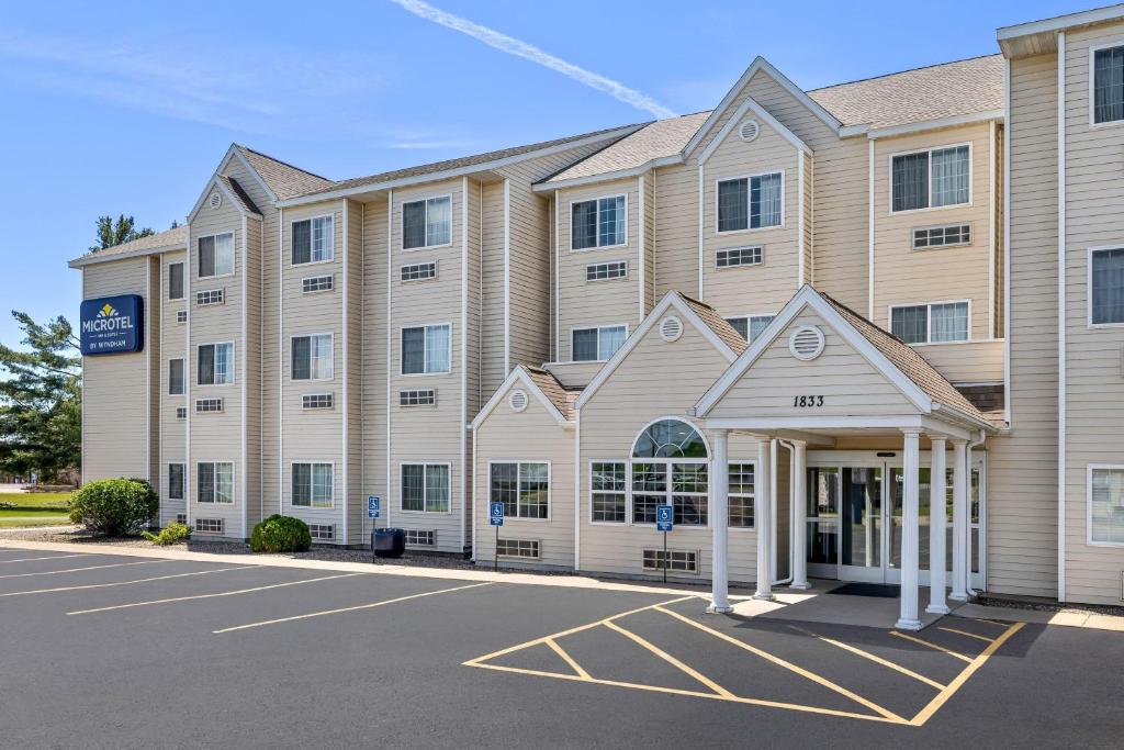 Microtel Inn Suites By Wyndham Prairie Du Chien