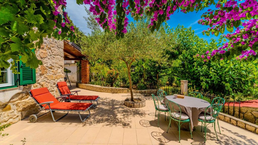 Guest House Sunset Kalla by Villas Guide